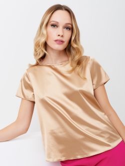 Beige Satin T-shirt Boxy, t-shirt style blouse made in lightweight satin with clean lines. The t-shirt is ideal as an under jacket layer, or for adding a touch of shimmer to a casual look. The model is 1.76 cm tall and wears size S. The garment is completely made in Italy.  Rinascimento