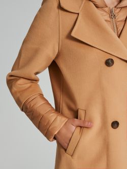 Mantel mit gesteppten Einsätzen Repreve®  Rinascimento