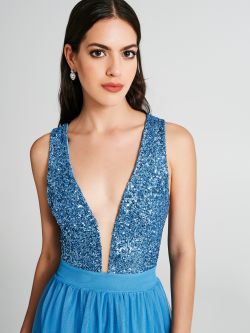 Kleid aus Tüll und Pailletten  Rinascimento