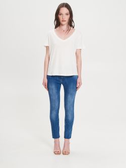 Cream V-neck T-shirt in Linen Blend  Rinascimento