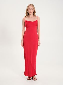 Langes Kleid aus Viskose in Rot det_1