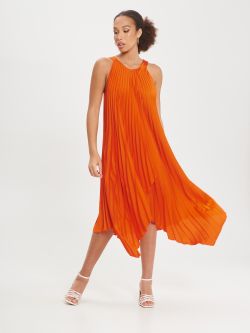 Orange Pleated Dress in_i7