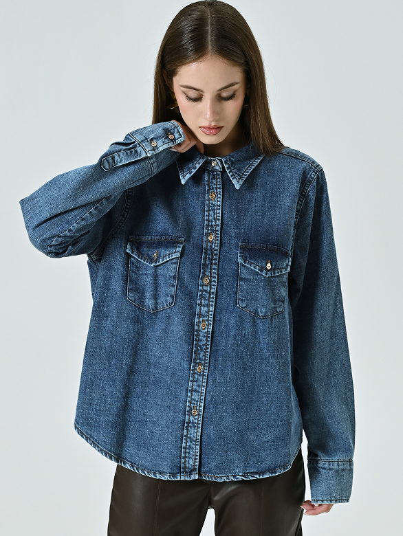 Camicia in Denim Lavaggio Medio