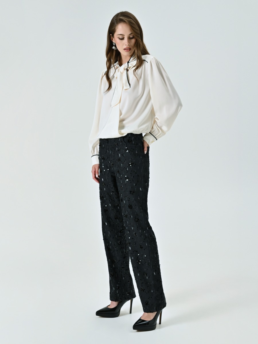 Pantaloni in Denim con Decoro Paillettes