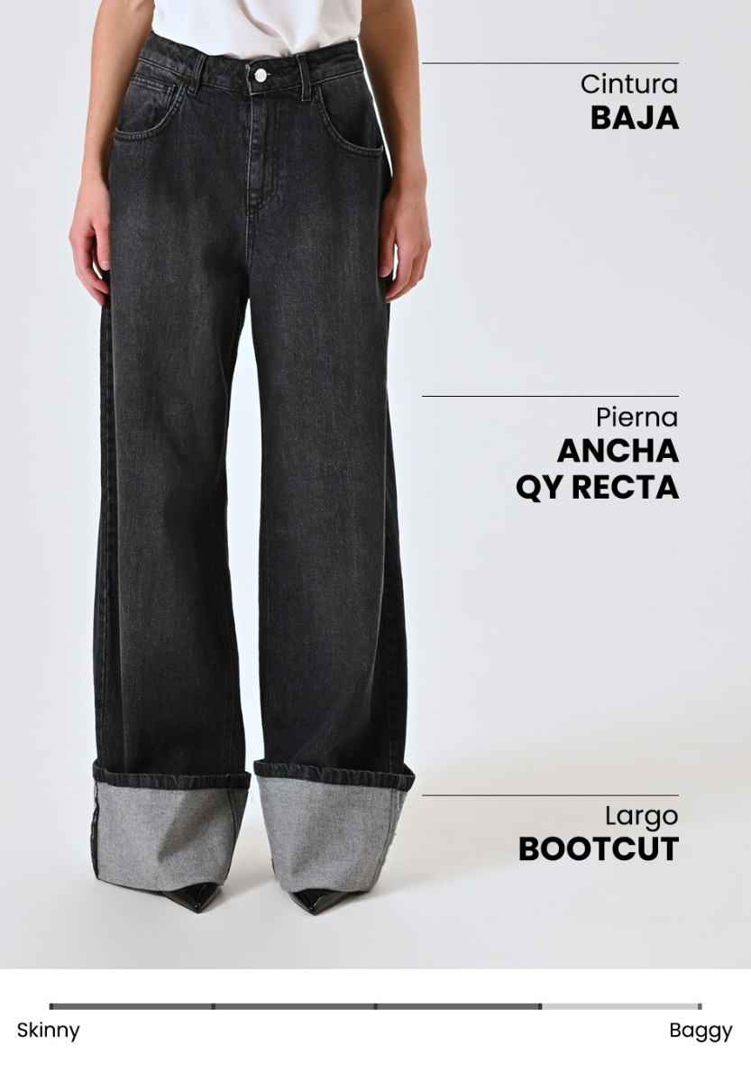 Jeans negros de corte fluido